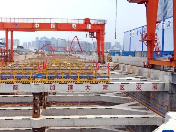 青云谱区吊车租赁电话_吊车出租降低成本的关键就是尽可能的